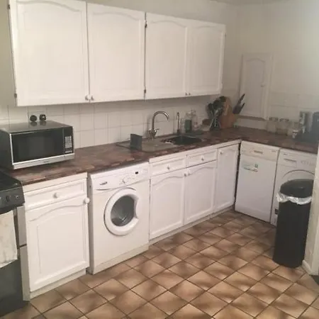 Guest house Newham *
