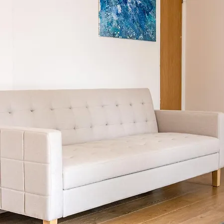 Sunny 1br Gem Near Canary Wharf With Parking 公寓 伦敦
