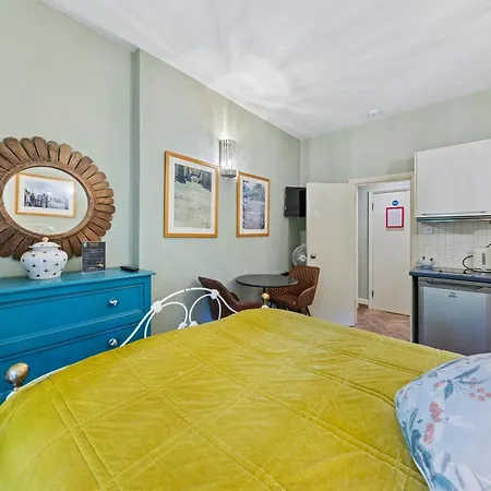 Vancouver 3*
