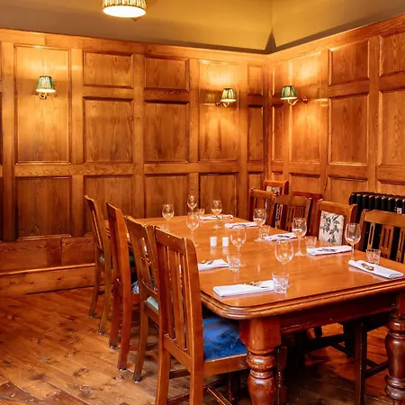 The Royal Oak 3* Woodford
