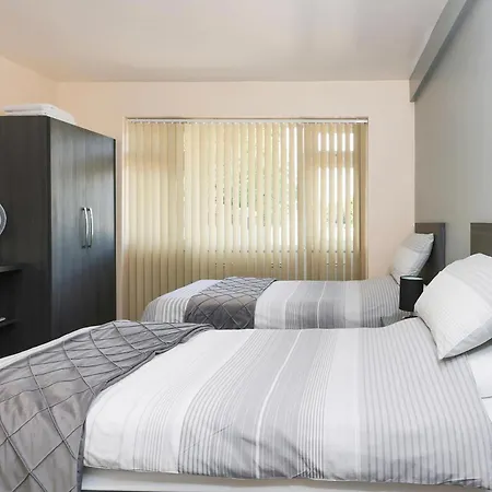 Hotel Oyo Honeycroft 2*