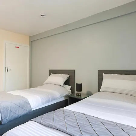 Hotel Oyo Honeycroft Uxbridge