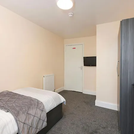 Oyo Honeycroft Uxbridge