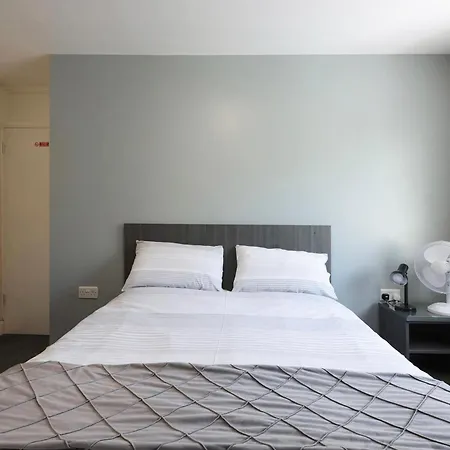 Oyo Honeycroft Hotel Uxbridge