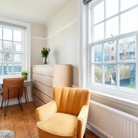The Vicarage Tooting, Sw17 Guest house