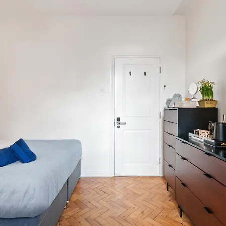 The Vicarage Tooting, Sw17 Guest house