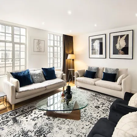 Apartment 5 Mins Walk To Bond Street, Marylebone Mews London