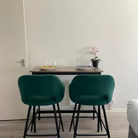 Superior Flat In The Centre