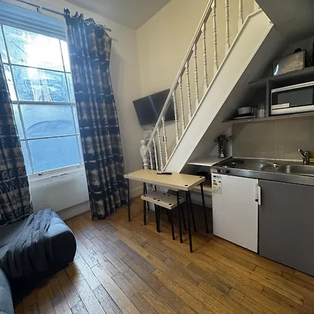 Inverness Terrace Bed & Breakfast London