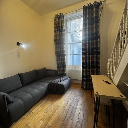 Inverness Terrace Bed & Breakfast London