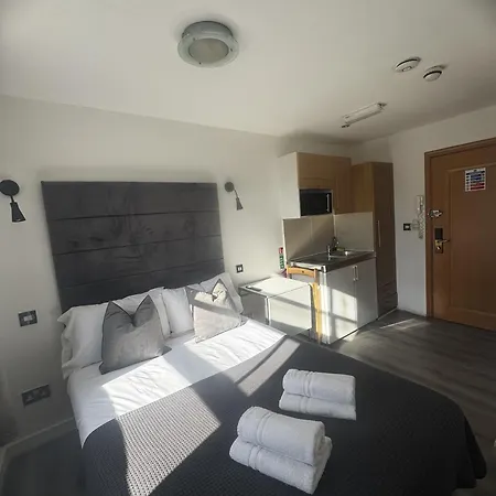 Inverness Terrace