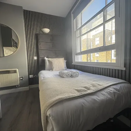 Bed & Breakfast Inverness Terrace London