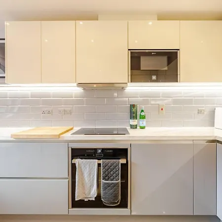 Large Modern Penthouse - 4 Beds 3 Baths By Tower Bridge Apartment *