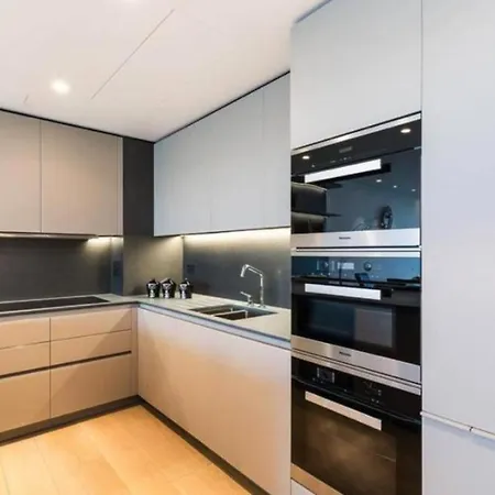 Apartment Large Modern Penthouse - 4 Beds 3 Baths By Tower Bridge London
