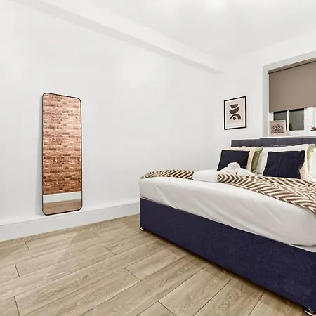 Tranquil 3 Bedroom Escape For Families Or Groups London