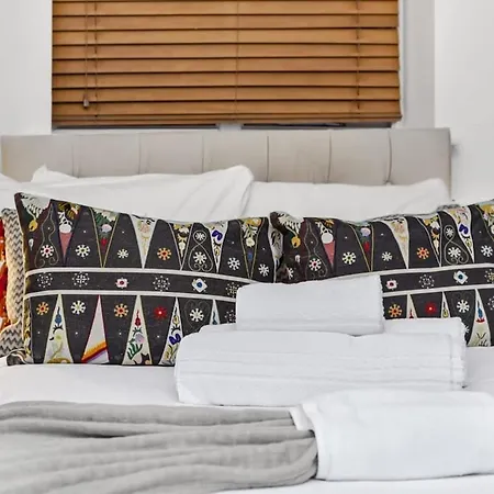 Apartment Tranquil 3 Bedroom Escape For Families Or Groups London