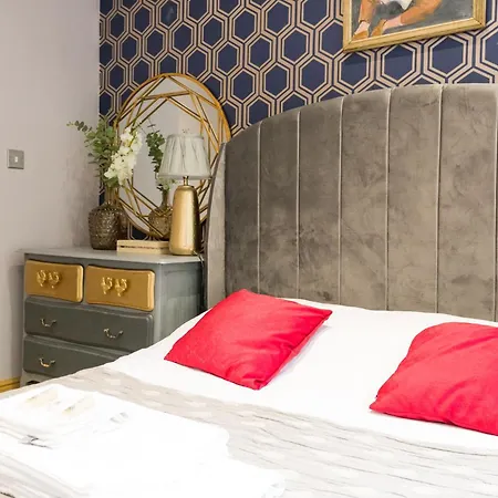 Lux London
