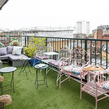 Lux * London