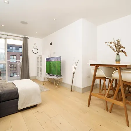 דירה Luxury 1br Tottenham לונדון