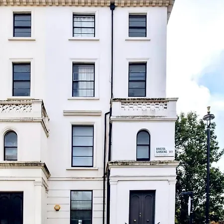 Iconic Little Venice With Private Garden *