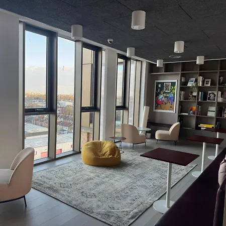 Apartment In -r Harrow