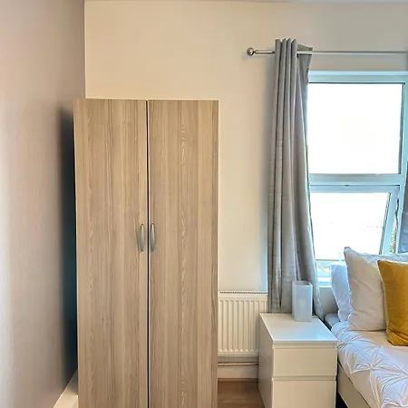 Comfy & Well-located 2br - Walthamstow * לונדון