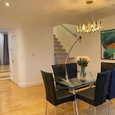The Aurelia By Harrods Apartment