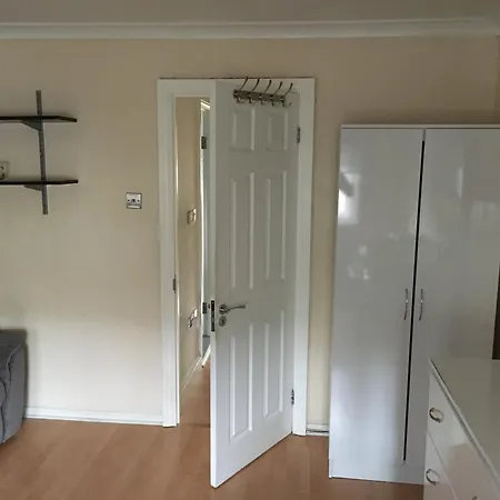 Guest house Newham