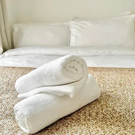Apartment Your Cosy Get-away 5 Minutes From Canning Town Station, Near Excel & O2 *