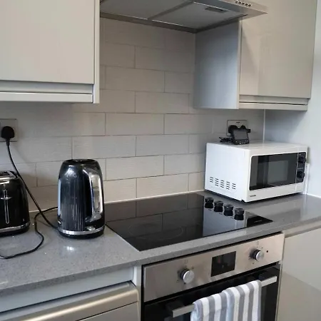 Queensway Dream, Hyde Park Apartment London