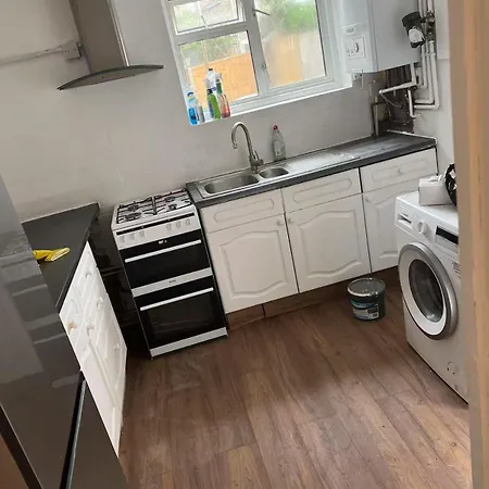 Phoenix Apartment *