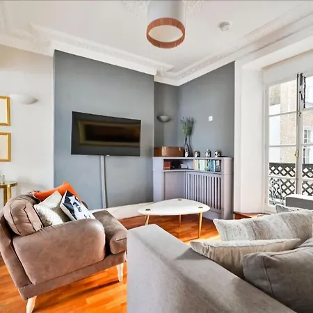 Apartment 5 Bedrooms House In Chelsea *