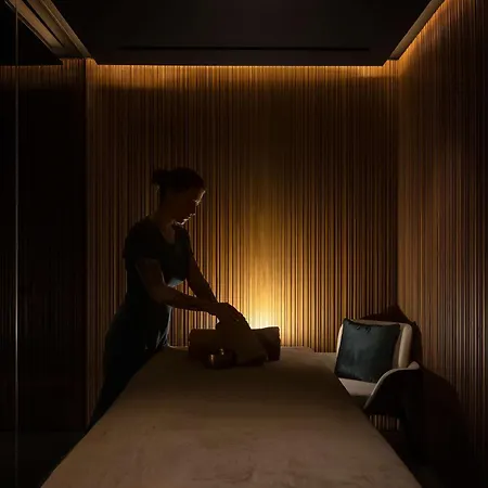 Art'otel Hoxton, Powered By Radisson