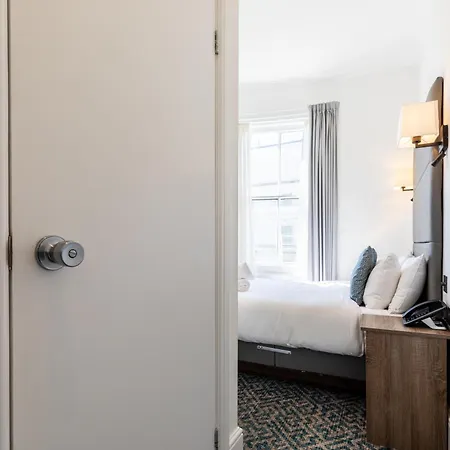The Chapter - The J Hyde Park 3* Londyn
