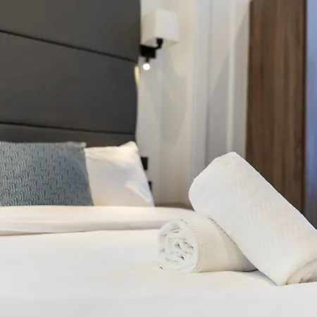 The Chapter - The J Hyde Park Hotel