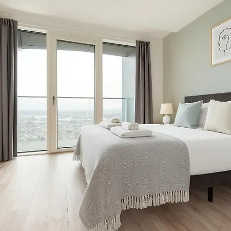 Modern 1-bed Flat - Icon Tower - New Build In One West Point Lägenhet