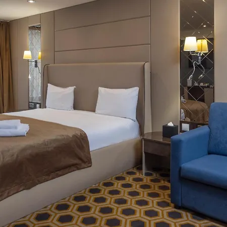 Putney Hotel; Bw Signature Collection 4*
