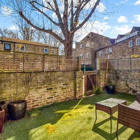 Lovely 3-bed Clapham Common شقة *