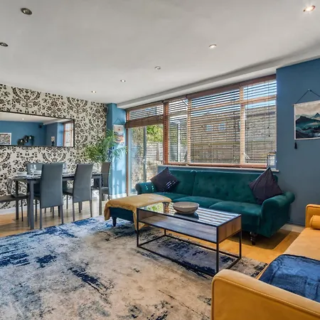 Lovely 3-bed Clapham Common شقة لندن