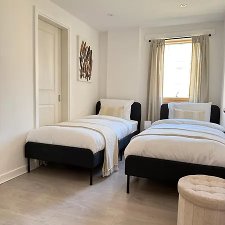 Modern In Wimbledon - Free Underground Parking - Sleeps 5 ロンドン