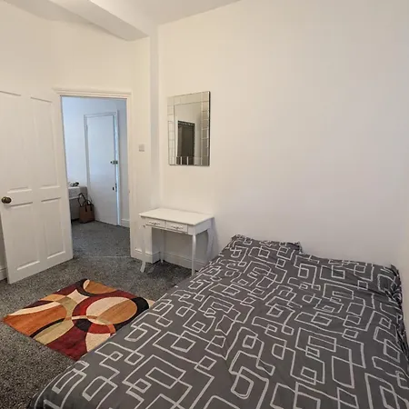 1 Bed In Se23 Apartment