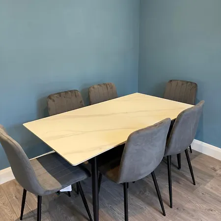 Serviced Thornton Heath
