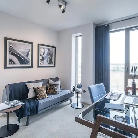 Private And Gated Family - Sleeps 6 * 런던