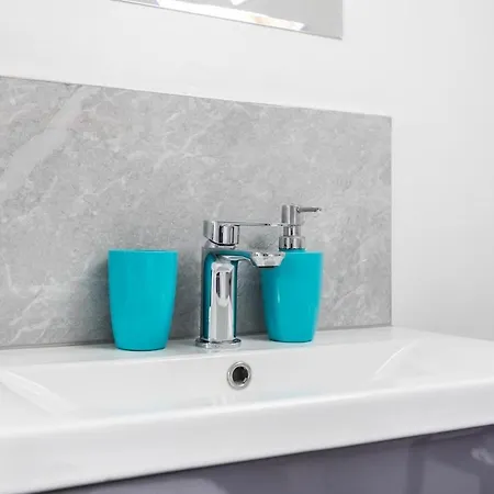 Colourful And Cozy Near Station - New Cross - Goldsmith Apartman London