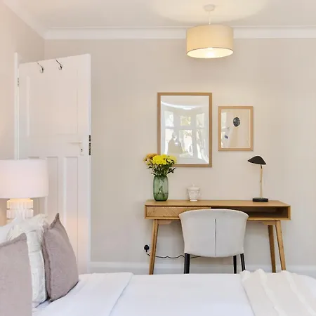 Apartman The Randall Retreat - Spacious 4bdr With Garden