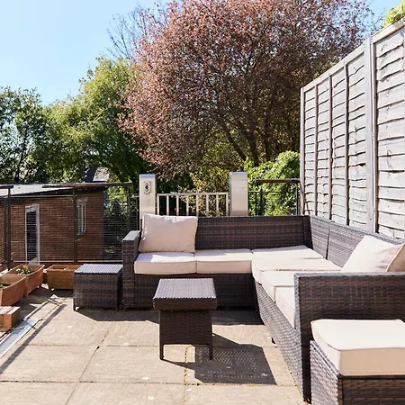 Apartman The Randall Retreat - Spacious 4bdr With Garden
