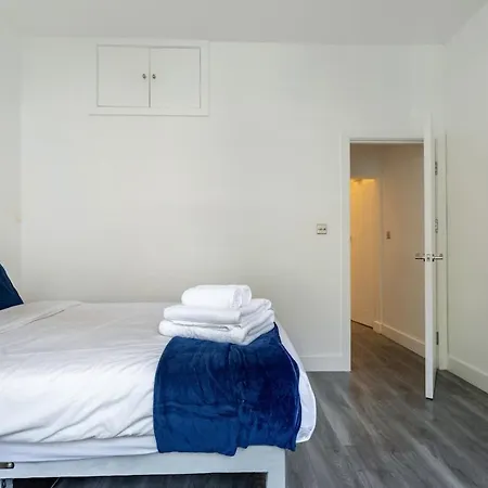 Apartment Stylish 2-bed Flat In The Heart Of West Hampstead *