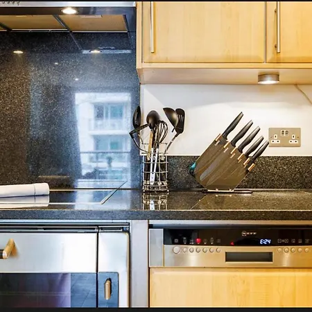 Flat In For 4 Apartment *