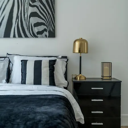 Queensway Dream, Hyde Park Apartment London