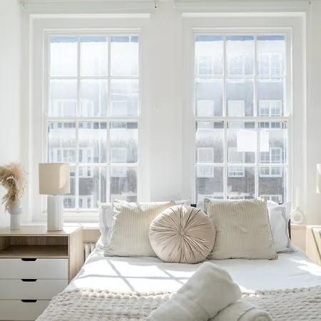 Queensway Dream, Hyde Park Apartment London